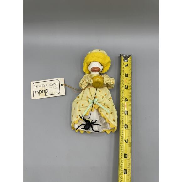 Just Ducky Ducks & Friends Doll Miss Muffet w/ Spider Ceramic Figurine 1980 VTG - Picture 6 of 7